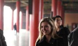 外国人看鸣潮最新爆料,外国人视角下的游戏魅力揭秘