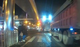 宝鸡滨河路爆料事件视频,视频揭露惊人真相